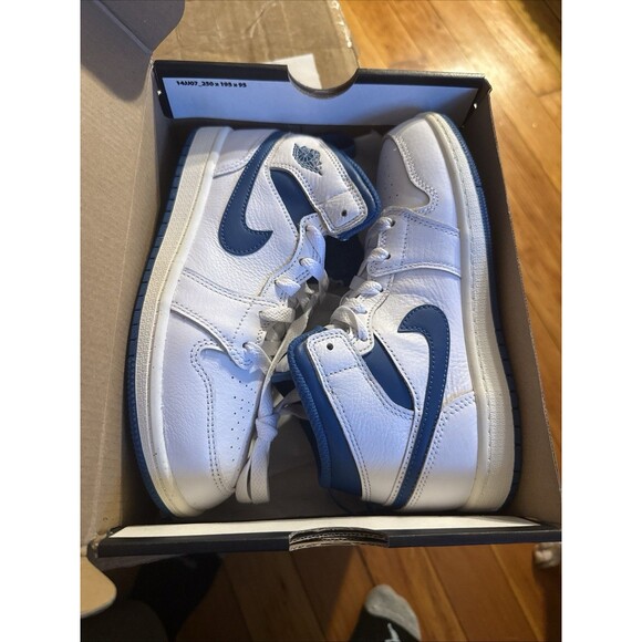 Never Warn Jordan 1 MID SE (PS) Size 3y White/industrial Blue-Sail - Picture 2 of 16